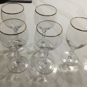 Set of 4 Ariana Gold Wine Glasses PLUS Bonus Iced Beverage Glass!